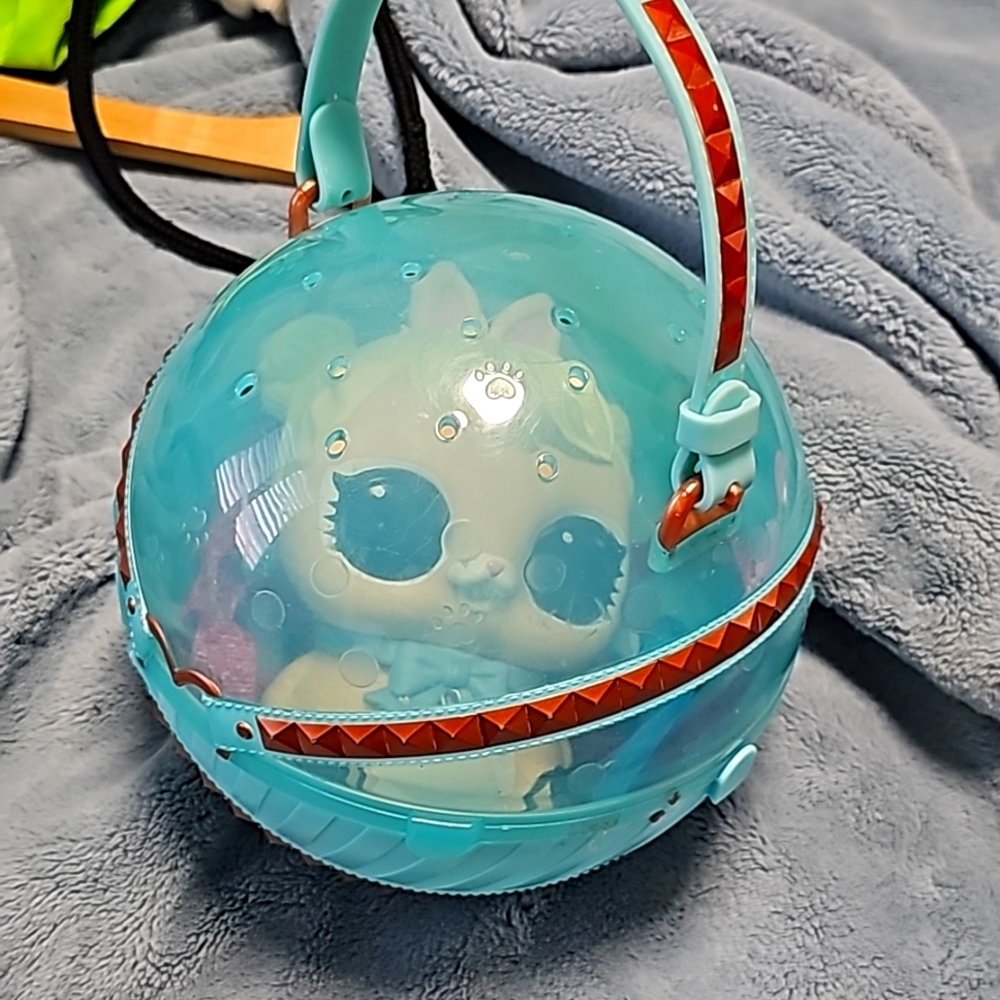 L.O.L backpack/piggy bank